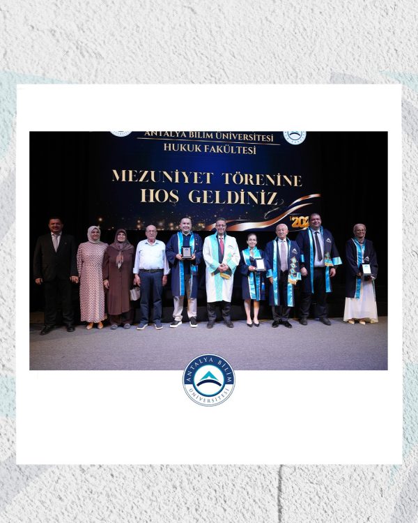 Mezuniyet Törenlerinin 2. Gününde Hukuk Fakültesi ile İktisadi, İdari ve Sosyal Bilimler Fakültesinde Mezuniyet Gururu Yaşandı