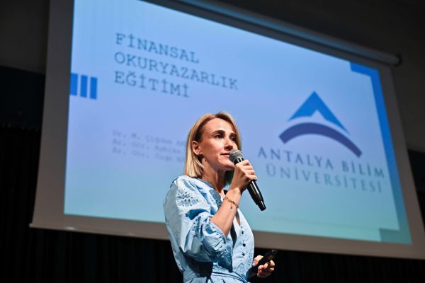 Finansal Okuryazarlık ve Mobil Bankacılık Eğitimi