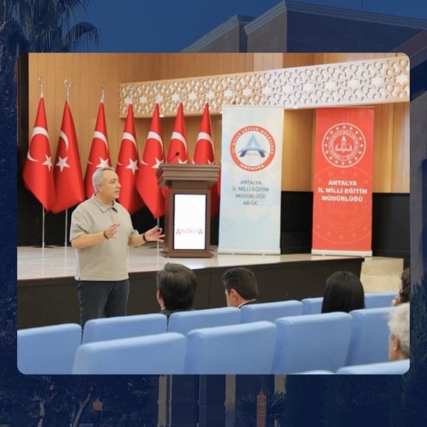 "Dillerin Renkleri” Projesi ile Çoklu Yabancı Dil Eğitiminde Yeni Bir Sayfa Açılıyor