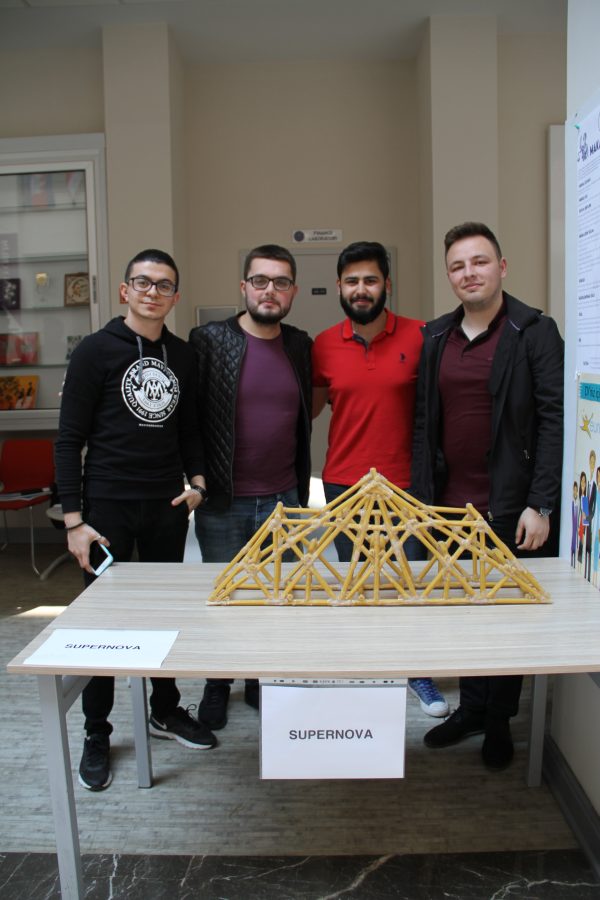 ABÜ’DE 2. GELENEKSEL SPAGETTİ KÖPRÜ YARIŞMASI DÜZENLENDİ