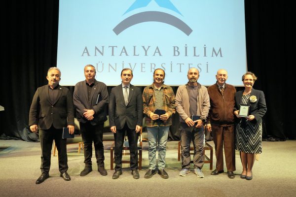 Anadolu'nun Kanatlı Misafirleri Tehlikede!