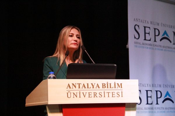Antalya’da SİAD’lar Paneli