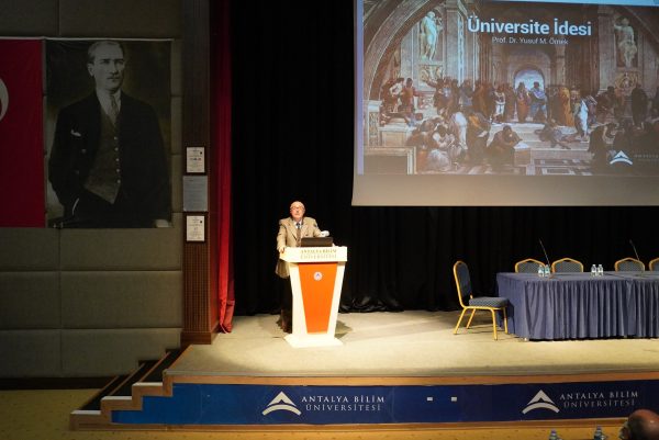 Akademik Zirve Etkinliği