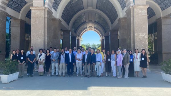 19-mimarlikta-sayisal-tasarim-sempozyumu-mstas-2025-antalya-bilim-universitesi-nde-gerceklestirildi686f7e01bc95d.jpeg