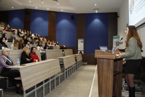 genclik-gucleniyor-kisisel-sosyal-ve-mesleki-farkindalik-programi-unides6756e28ff41b9.jpeg