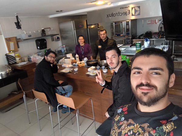 tat-etkilesimleri-ile-yemek-deneyimi65a8ff5d690e4.jpeg