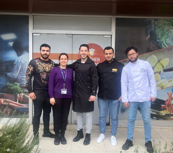 tat-etkilesimleri-ile-yemek-deneyimi65a8ff5f46497.jpeg