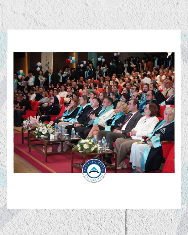 Antalya Bilim Üniversitesi Mezunlarını Yeni Kariyer Yolculuklarına Uğurladı