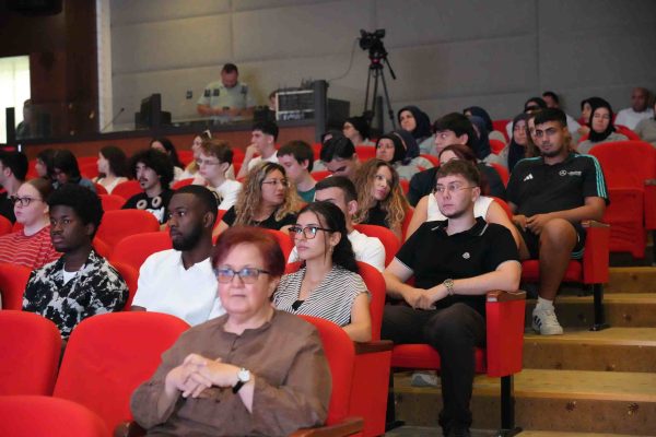 Bilimin ve Umudun Sesi Antalya’dan Gazze’ye Uzandı: “Science Cafe for Gaza” Antalya Bilim Üniversitesinde Gerçekleştirildi