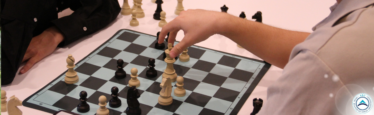 Antalya Bilim Üniversitesi'nde Cumhuriyet Coşkusu Satranç Turnuvasıyla Taçlandı