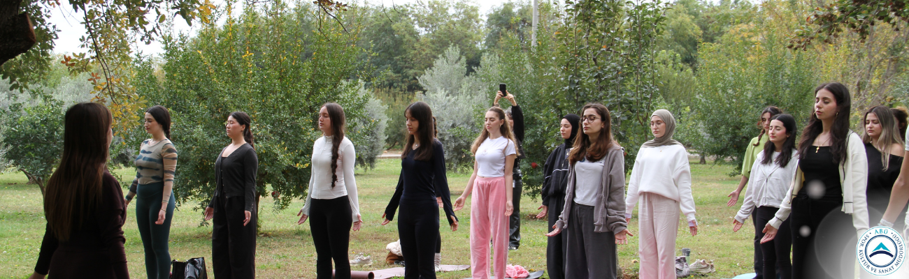 Antalya Bilim Üniversitesi'nde Yoga Rüzgarı: Sağlıklı Yaşam ve Dengeye Davet
